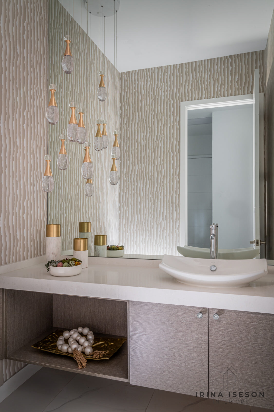 powder room